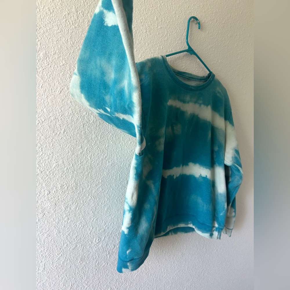 ✨ Hand-Dyed Hanes Bleach Dye Sweater – Women’s XL - Picture 2 of 8